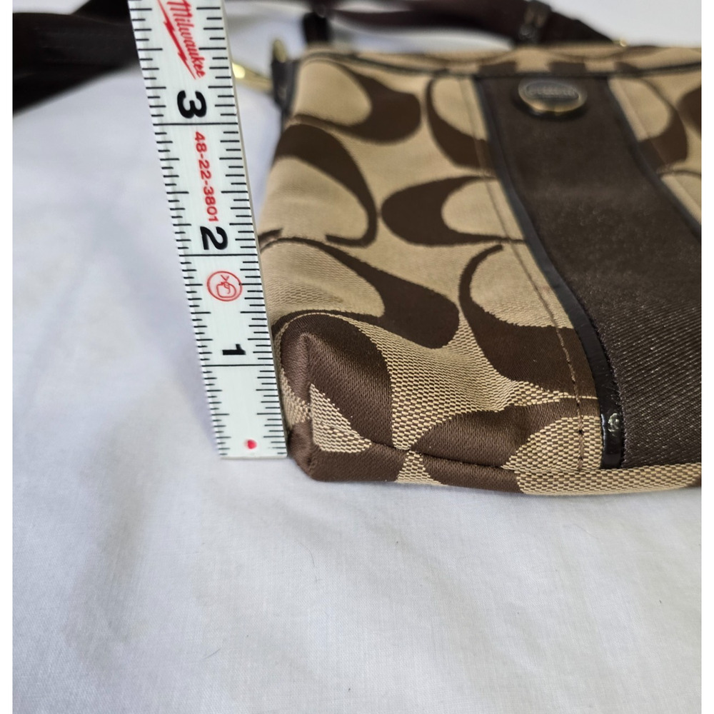 Coach Signature Stripe Swingback Crossbody Bag C Logo Pattern & Central Stripe - Picture 12 of 16
